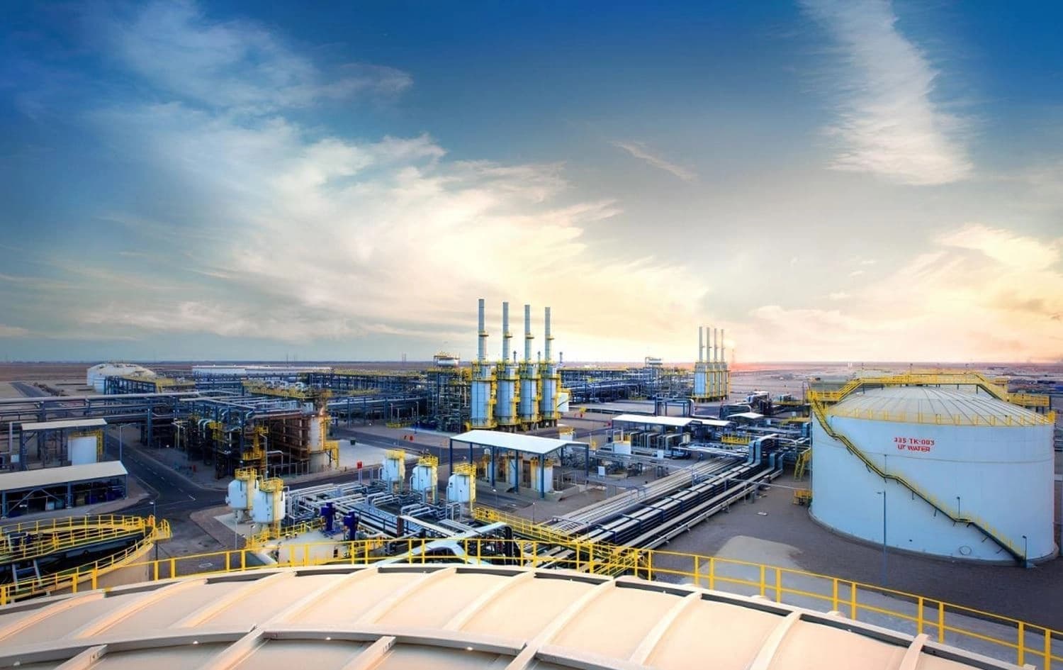ABD'li enerji devi ExxonMobil'in, Rus petrol şirketi LUKOIL'in Irak'taki "Batı Kurna 2" petrol sahasındaki hisselerini satın almayı değerlendirdiği bildirildi
