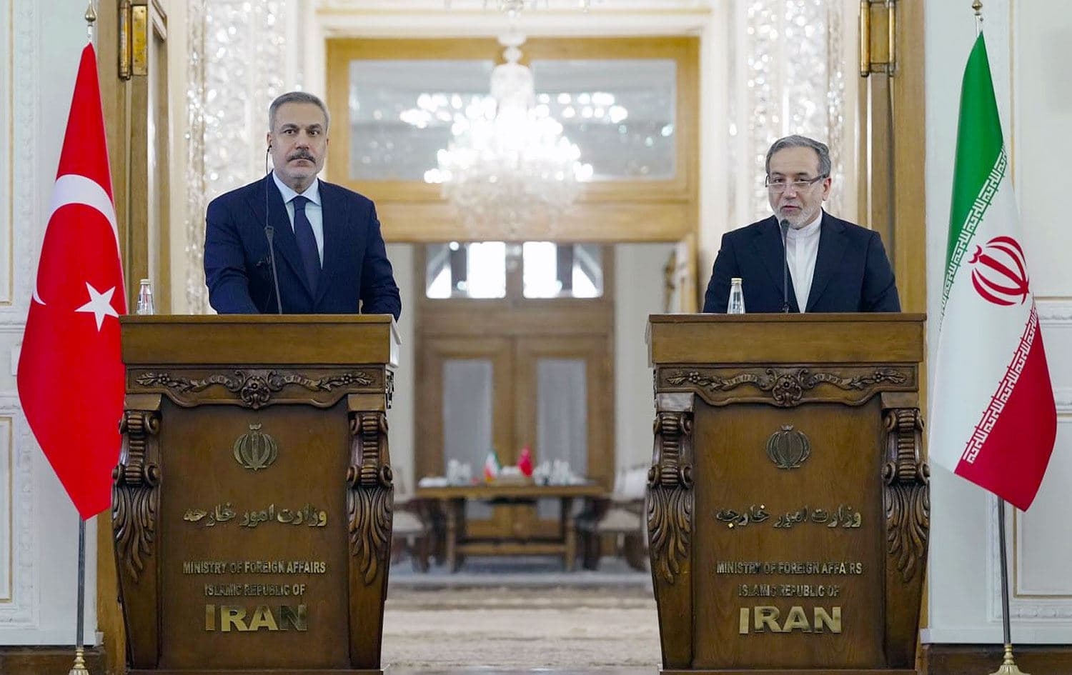 Turkish Foreign Minister Hakan Fidan (left) holds a joint press conference with Iranian Foreign Minister Abbas Araghchi in Tehran on November 30, 2025. Photo: Iranian Foreign Ministry/Telegram