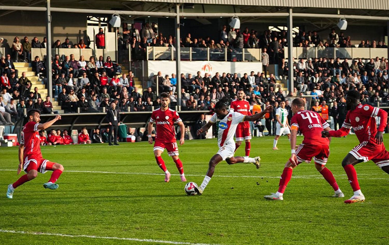 Maça Amedspor û Umraniyesporê / Wêne: Amedspor