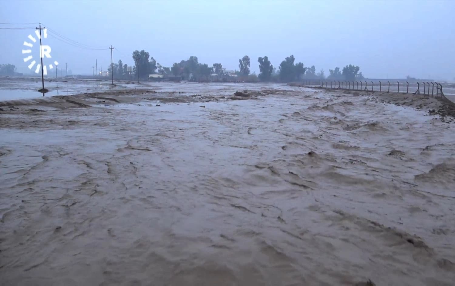 دیمەنێکی لافاوەکەی چەمچەماڵ.