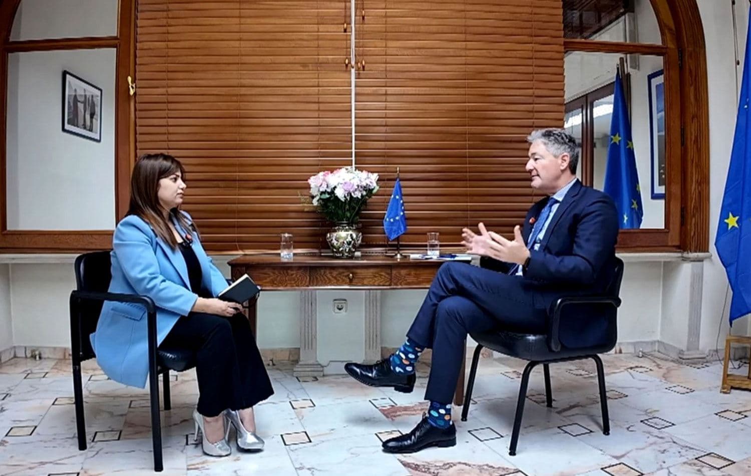 Avrupa Birliği Suriye Temsilcisi Michael Onmachts, Rûdaw muhabiri Viviyan Fettah’ın sorularını yanıtladı.