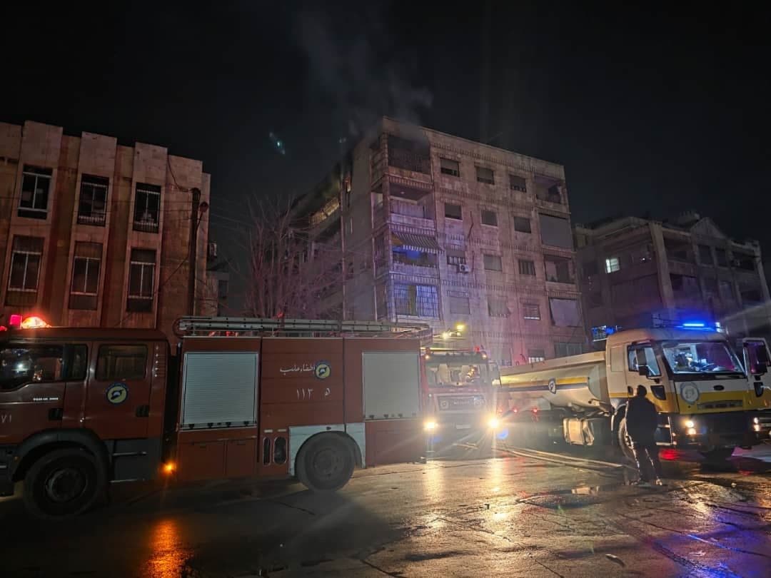 Syrian civil defense deployed to Aleppo's Kurdish-majority northern quarters amid clashes between the Kurdish-led Internal Security Forces (Asayish) and Damascus-affiliated forces. Photo: Syrian Civil Defense Directorate/X
