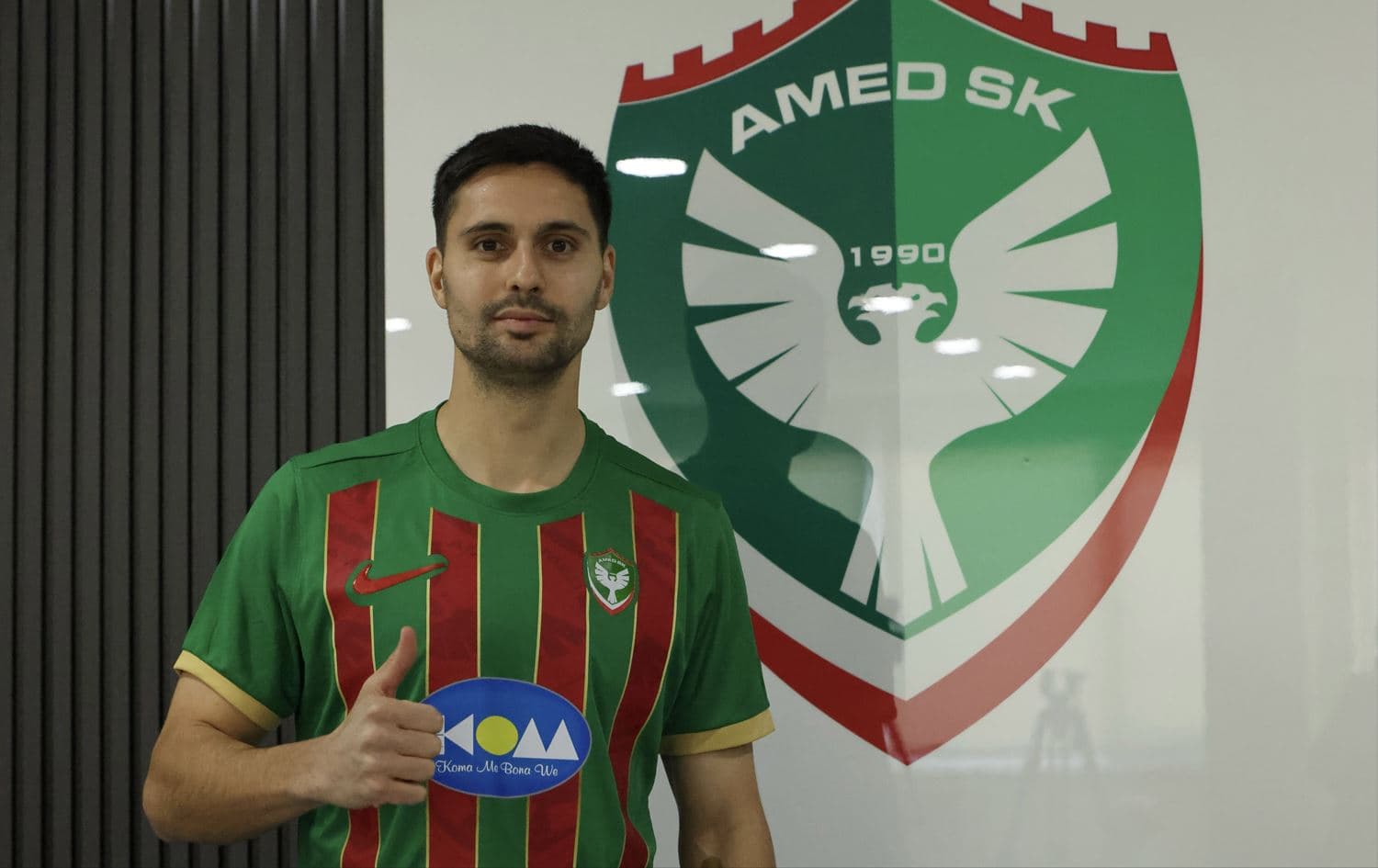 Bi Tarkan Serbest re peyman hat îmzekirin / Wêne: Amedspor