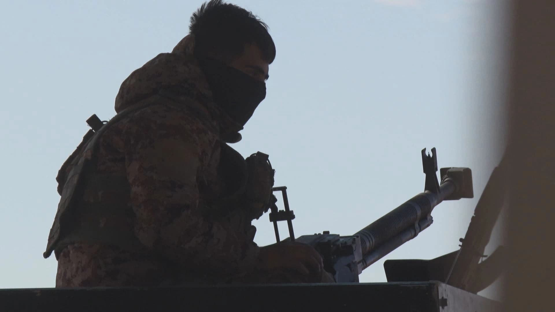 An SDF fighter on a frontline in Hasaka province, northeastern Syria (Rojava). Photo: Rudaw/screengrab