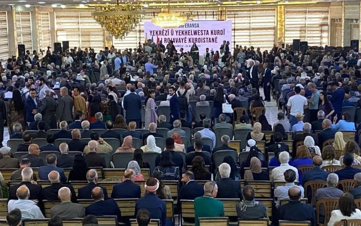 Wêneyê Konferansa Yekrêzî û Yekhelwesta Kurdan\ Wêne: Arşîv