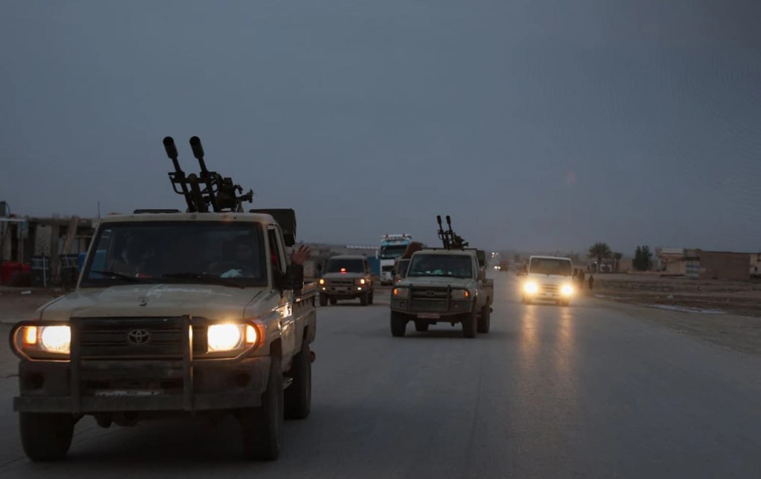 Artêşa Ereban a Sûriyeyê ji Hisîçayê vedikişe\ Wêne: SANA