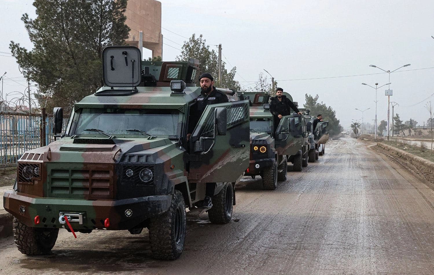 Suriye ordusuna bağlı askeri güçler. / AA