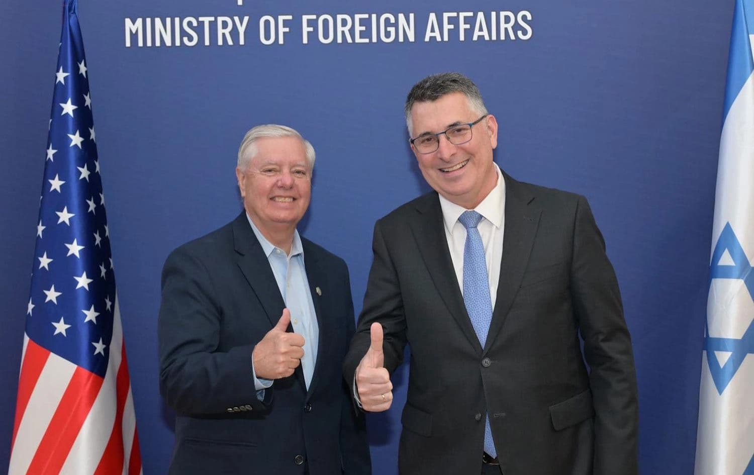 İsrail Dışişleri Bakanı Gideon Sa'ar ve ABD'li Senatör Lindsey Graham