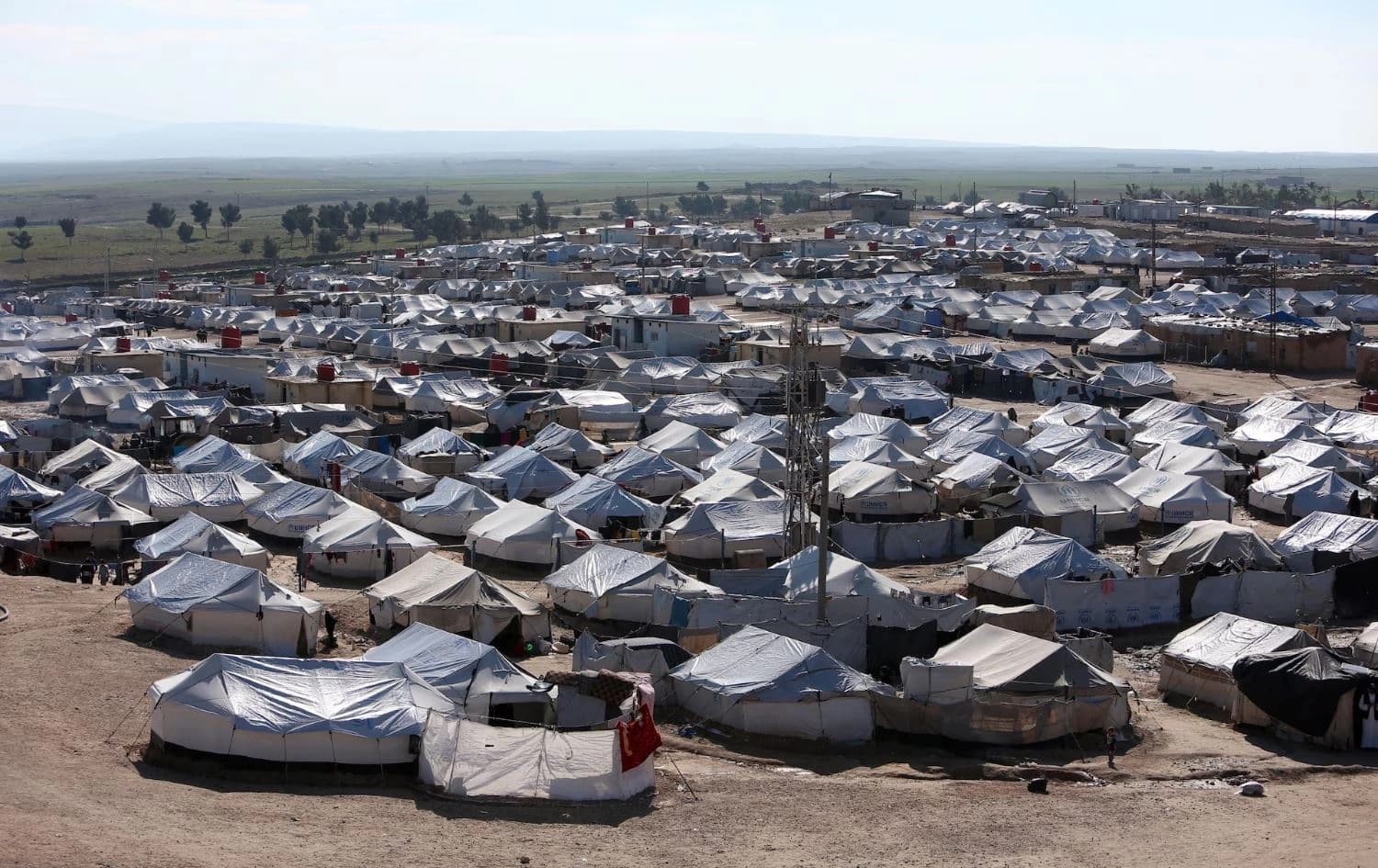کەمپی هۆل لە پارێزگای حەسەکەی رۆژئاوای کوردستان. وێنە: Reuters
