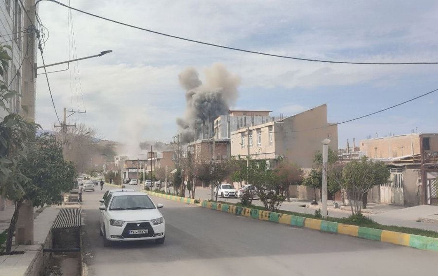 دیمەنی ساتی بەئامانجگرتنی بارەگایەکی هێزە ئەمنییەکانی ئێران لە ئیلام