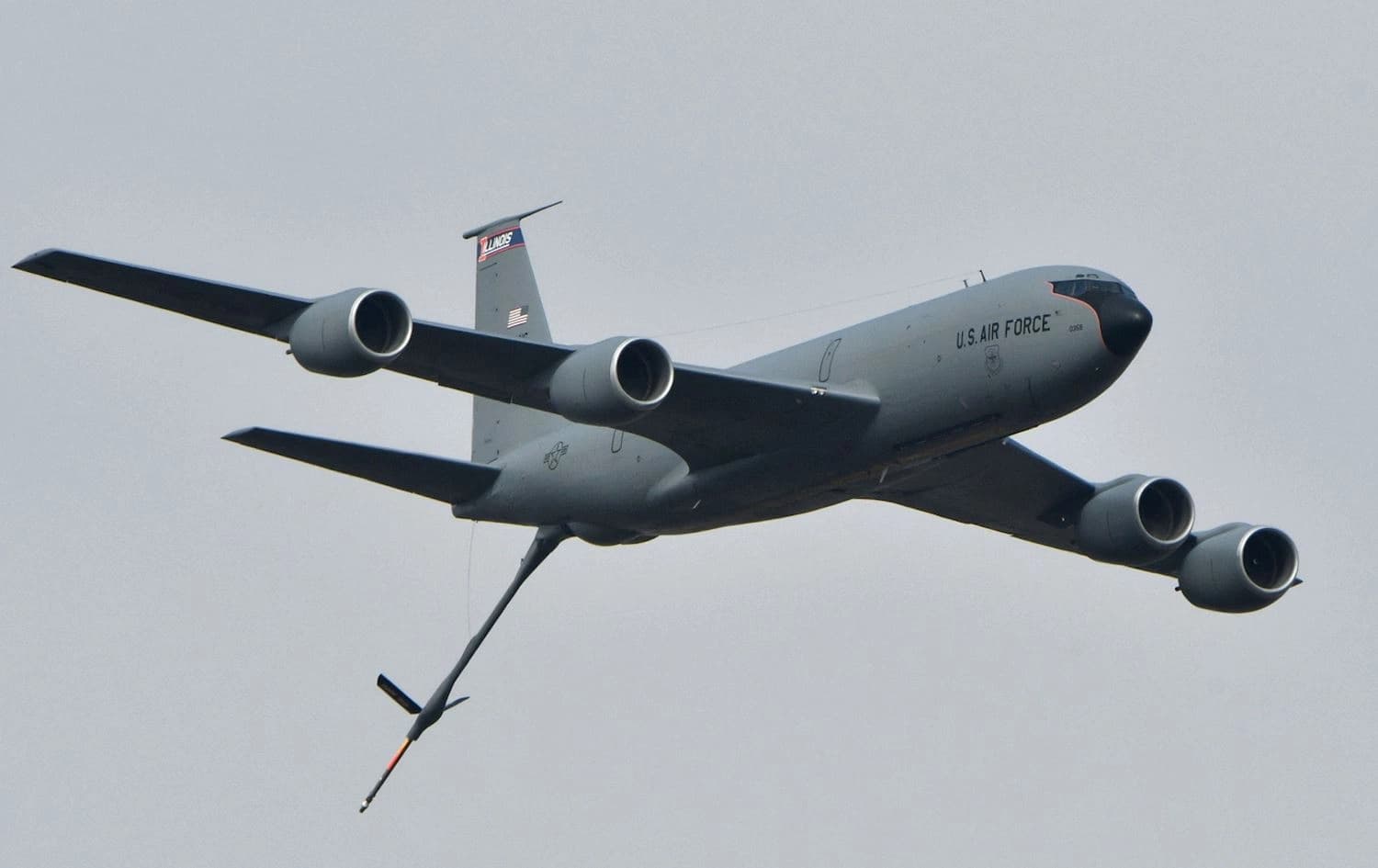 فڕۆکەیەکی جۆری KC-135ـی ئەمریکا