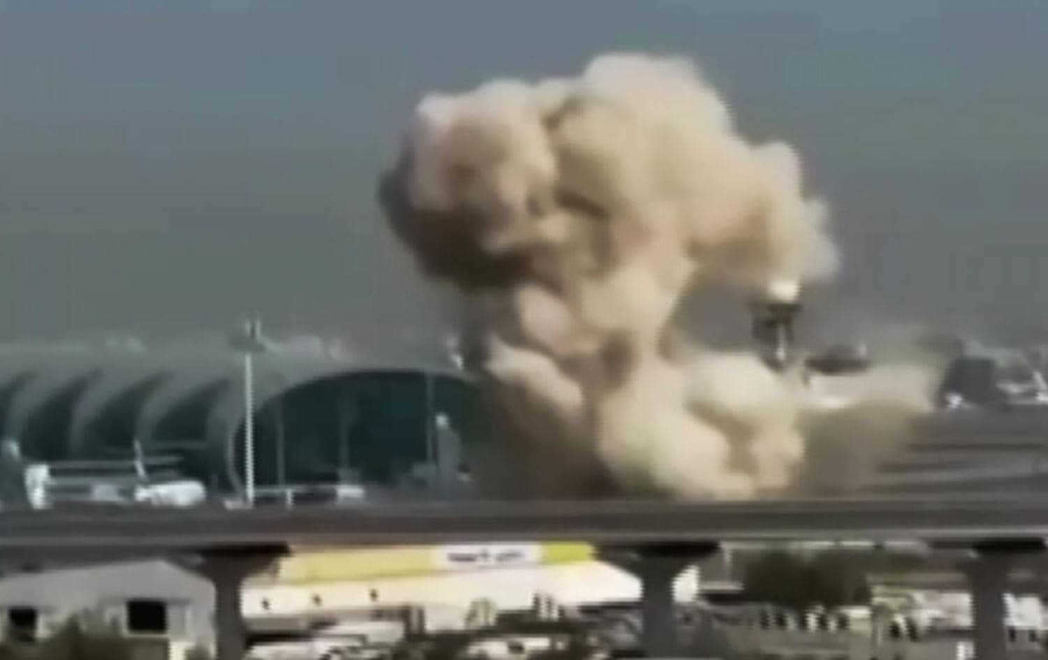 فڕۆکەخانەیەکی کوێت بە ئامانجگیراوە