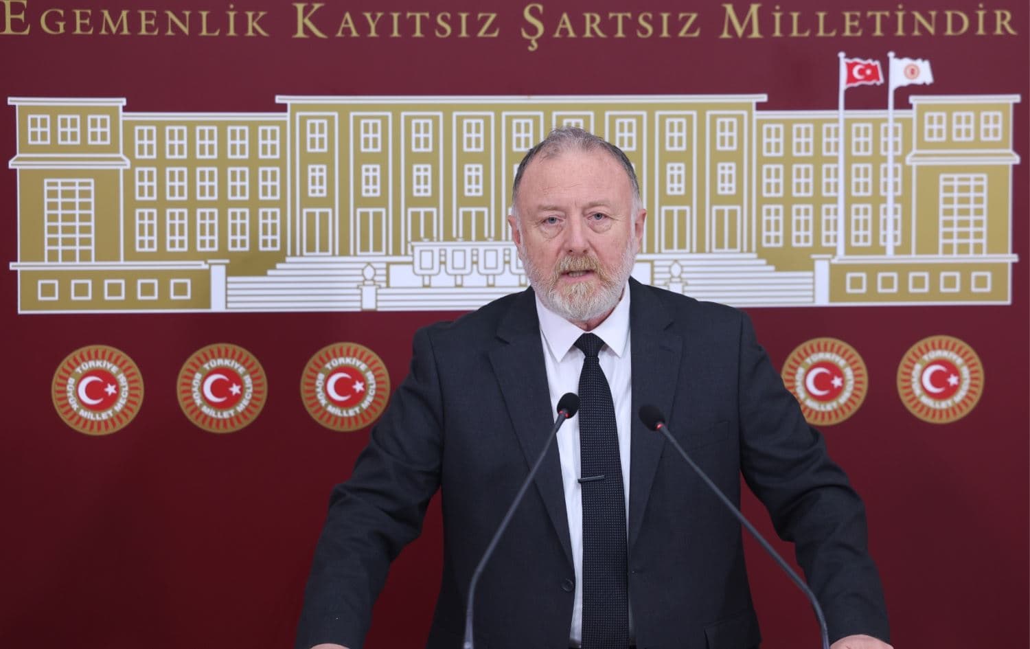 Sezai Temelli basın toplantısı düzenledi. / Foto: DEM Parti Basın Ofisi