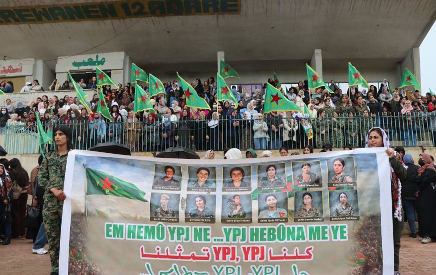 Women activists in Qamishlo showcase support for YPJ’s integration into the Syrian army on April 26, 2026. Photo: Hawar News
