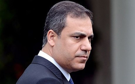 هاکان فیدان بەردەوام دەبێت