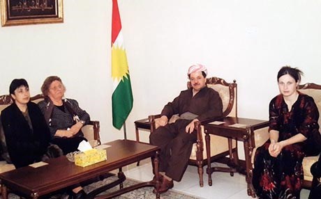 Piştî 40 salan diçe ser gora bavê xwe