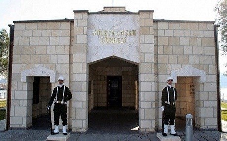 Artêşa Tirkiyeyê leşkerên xwe yên li Tirbeya Silêman Şah birin