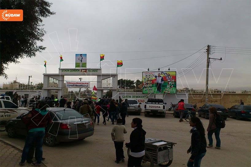 بالصور ..احياء ذكرى انتفاضة آذار 2004 في ملعب "شهداء 12 آذار" في القامشلي بسوريا