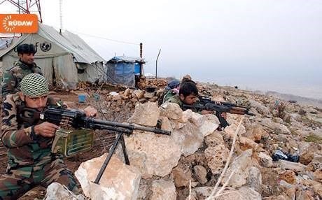 Çekdarên DAIŞê li Sinûnê êrişî Pêşmerge kirin