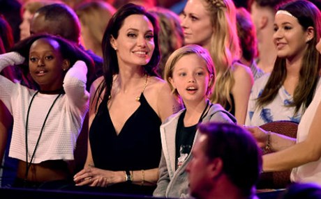 ئەنجێلینا جولی، ئەستێرەو ئەکتەری بەناوبانگی ئەمەریکی