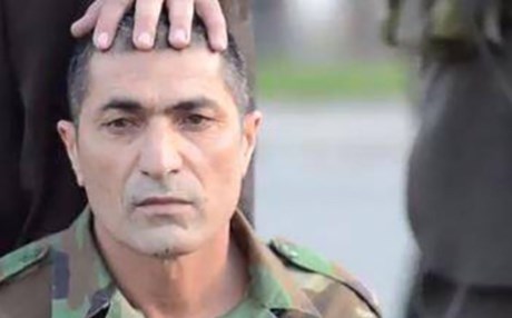 VÎDEO - Siyasetmedarê Bakurî li ser şehîd Hucam helbest nivîsî