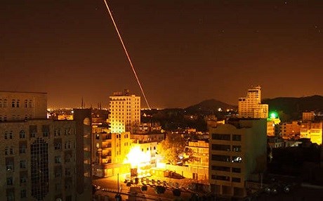 Aden’de cephane stadına bomba