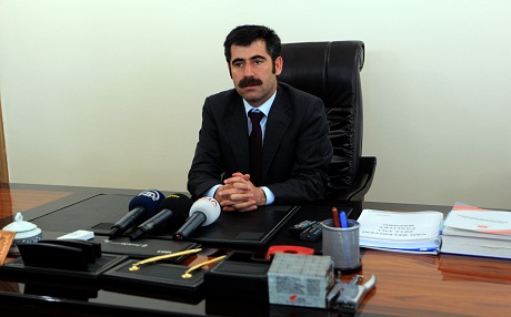 Şaredarê Wanê Bekir Kaya êdî dikare geşta derve bike