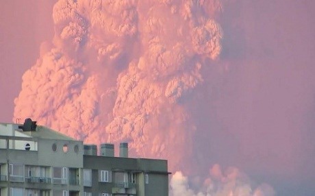 Yanardağ patladı: Büyük tahliye