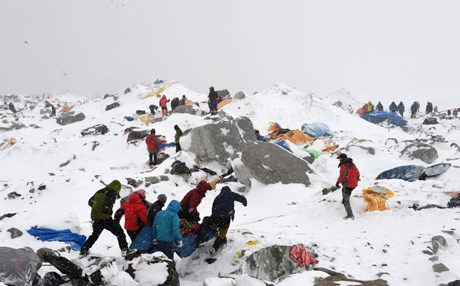 Climbers leave Everest after Sherpas refuse to rebuild route