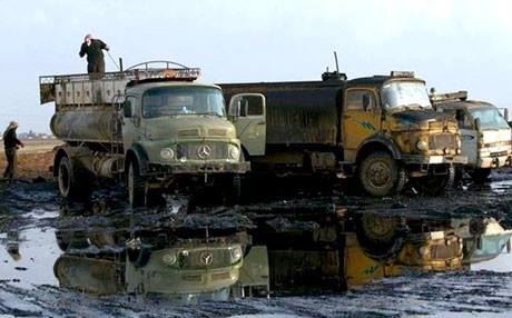 داعش بۆ فرۆشتنی نەوت مامەڵە بە لیرەی سووری دەکات