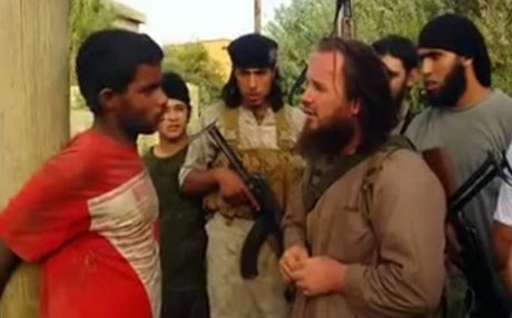 داعش بە چەکی RPG گەنجێک دەکوژێت