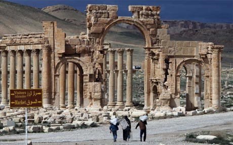 Balafirên Sûriyê Tedmur didin ber bombeyan
