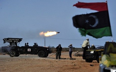 İŞİD havaalanına girdi!