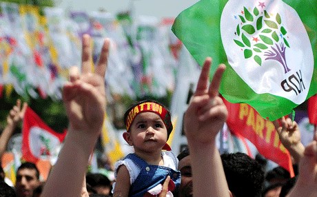 شاندێکی یەکێتی پەیامێک دەگەیێننە کونسوڵخانەی تورکیا: رێز لە سەروەریتان دەگرین