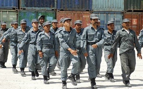 Polise silahlı saldırı