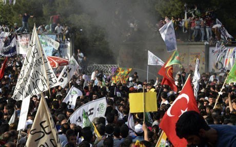 G-7 öncesi Kürtler’den protesto