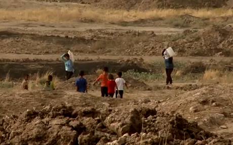 Kampa Domîz ji ber bê avî û elektrîkê dinalêne