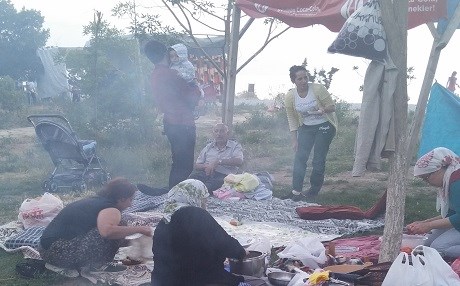 VİDEO - Van Gölü kıyısında iftar keyfi