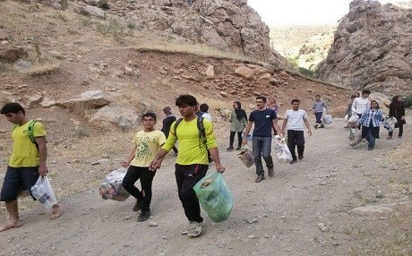 FOTO - Kürt dağcılardan örnek davranış