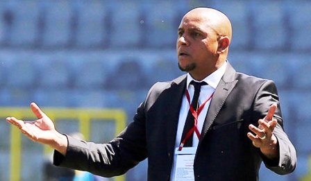 رۆبێرتۆ كارلۆس ده‌گه‌ڕێته‌وه‌ مه‌یدان