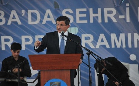 Davutoğlu: Çatışmasızlık yetmez, silahlar bırakılsın