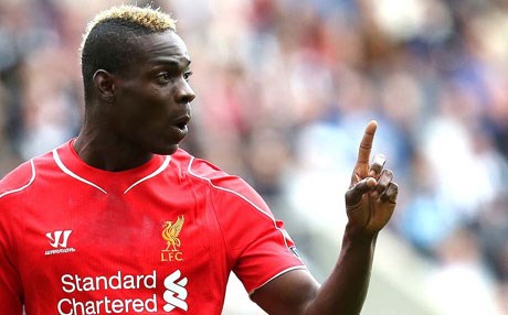 ماریۆ بالۆتێلی  له‌گه‌ڵ دایكی ئاشت ده‌بێته‌وه‌