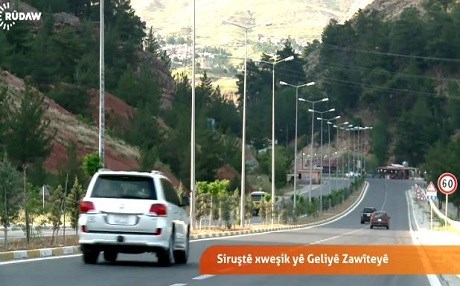 Geliyê Zawîte, xwediyê dîmenên rengîn