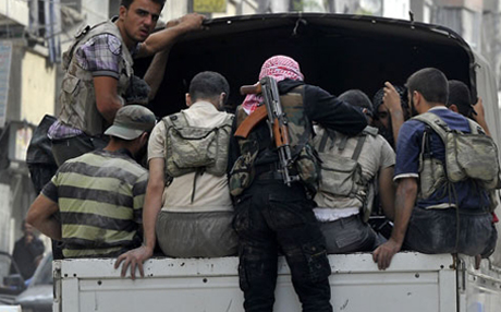 Grûbên çekdar li Girê Sipî êrîşî malên kurdan dikin