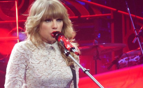 تایلۆر سویفت بۆ زۆرترین خەڵات کاندیدکراوە