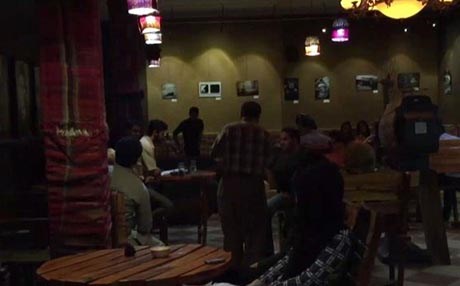 کافی کتێبێک لەنێو سینەما کوردستان لە مەریوان کراوەتەوە