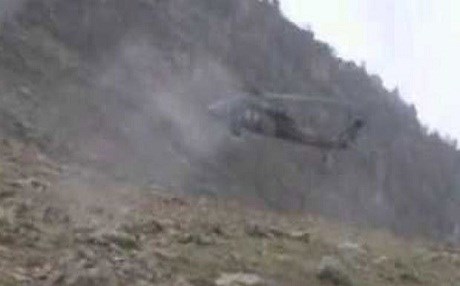 Askeri helikoptere roketatar! (YENİLENDİ)