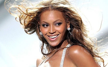 پێڵاوەکەی بیۆنسێ لە ئەڵماس دروستکراوە