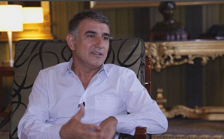 حەسەن شەریف 30 ساڵە کاری هونەری دەکات