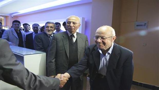 Îsma'îl bêşkçî, dostê kurd